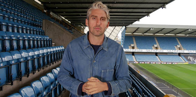 2:25 AM: Fights, Camera, Action (S1 E3) (S1) | 5 Star | 2/9 2026