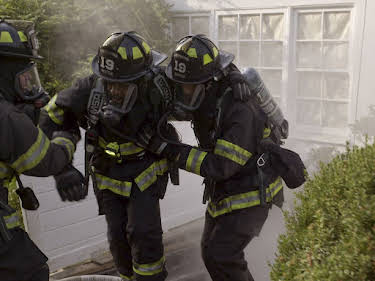 07:40: Seattle Firefighters - Die jungen Helden | Sixx | 7/16 2026