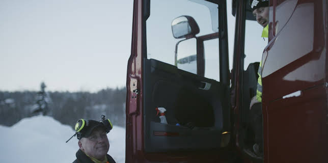 08:00: Frusna vägar (S2 E5) (S2) | TV3 | 1/9 2026