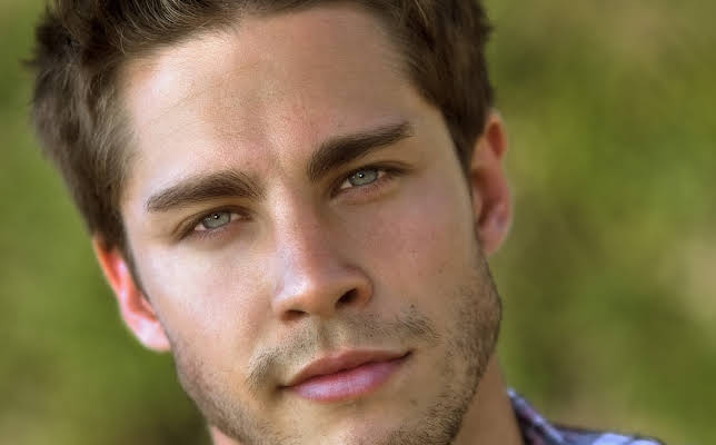 Dean Geyer