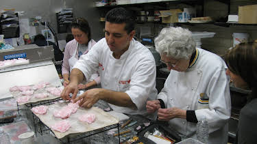06:00: Cake Boss (S4 E11) (S4) | TLC | 8/9 2026