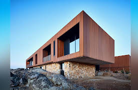 Grand Designs: Unbelievable Builds, Season 1: Hillside Oasis