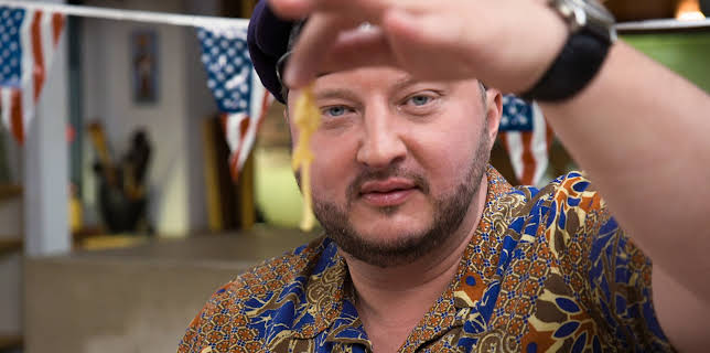 10:30: Die Food-Challenge - Lege bastelt Junk-Food | ZDFinfo | 12/4 2025