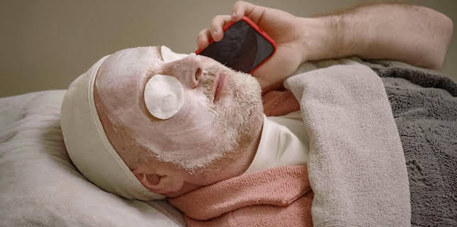 10:55: Side om Side: Min og din uke | NRK 2 | 11/10 2025