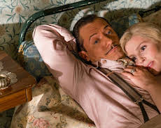 Seaside Hotel (S07/E01)