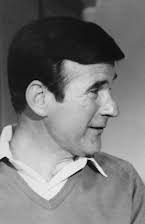 Gerard Parkes como Circuit Judge Fawcett