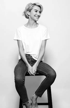 Chelsea Staub as 