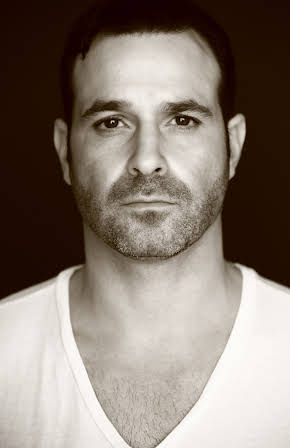 Rob Evors as 