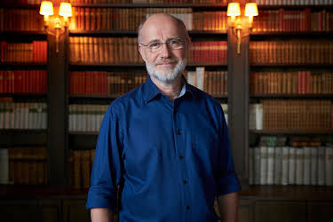 13:30: Faszination Universum | ZDFinfo | 5/2 2026