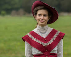 Howards End (S01/E01)