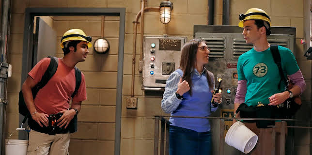 9:30 AM: The Big Bang Theory | E4 | 12/22 2025