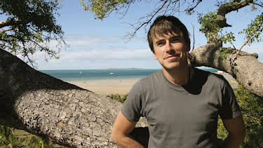 6:00 PM: The Tropic of Capricorn with Simon Reeve (S1 E2) (S1) | Dave | 9/6 2026