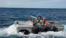 The Grand Tour (S1 E10)