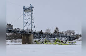 Extreme Ice Machines Season 1: Monster of the Arctic