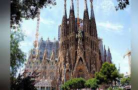 The World's Greatest Churches: La Sagrada Família