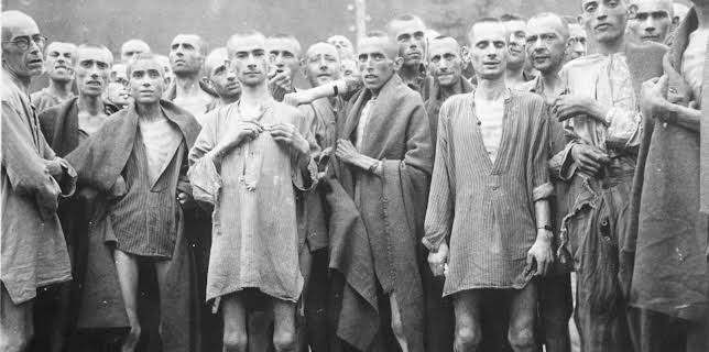 04:15: Die Wahrheit über den Holocaust | ZDFinfo | 1/4 2026