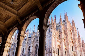 The Black Death: The World's Most Devastating Plague: Communities That Survived the First Wave