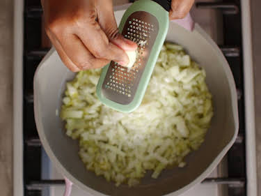 12:15: Nadiya's Simple Spices - Die Magie der Aromen | Sixx | 6/6 2026