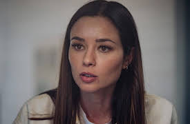 Headless Chickens, Season 1: Beto, Sonia and the Magical Shoes