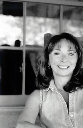 Lynda Obst as 