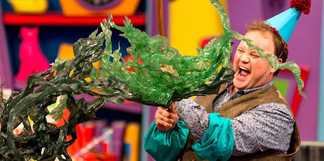 8:35 AM: Justin's House (S4) | Cbeebies | 11/19 2025