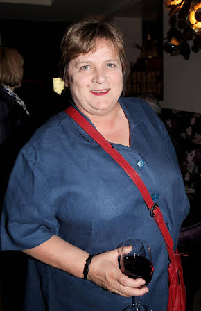 Jenny Galloway as 