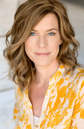 Lise Simms as 