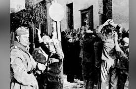 World War II: Up Close and Personal: Jews inside the Warsaw Ghetto