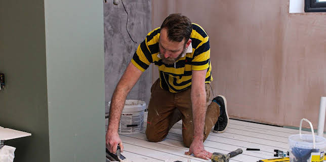 3:05 AM: Dream Kitchens & Bathrooms with Mark Millar | Channel 5 | 11/24 2025