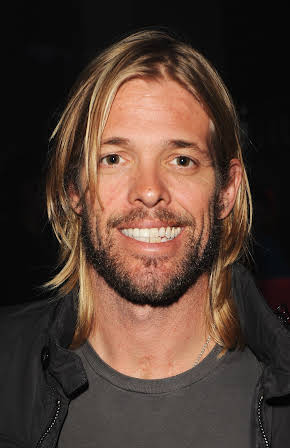 Taylor Hawkins as 