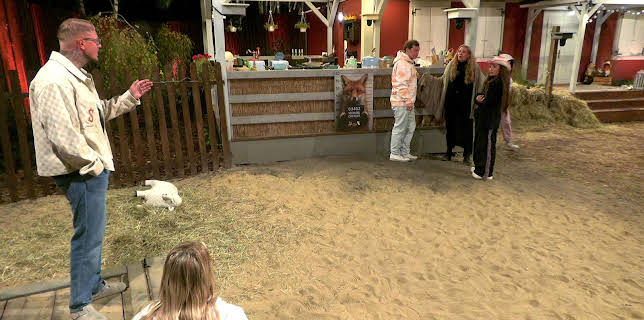 21:25: Der Promihof (S1 E18) (S1) | RTL 2 | 12/10 2025