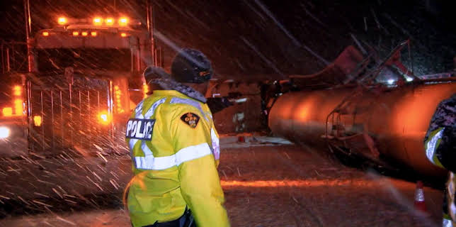 02:10: Heavy Rescue: 401 (S6 E7) (S6) | TV10 | 11/30 2025