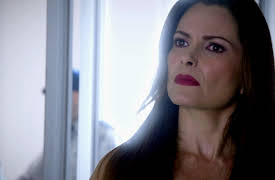 En Tierras Salvajes season-1: En Tierras Salvajes Capítulo 13