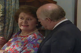 Høy på pæra: 2. The New Vicar