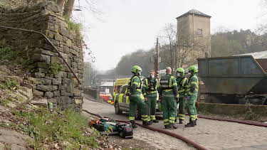 2:00 PM: 999 Rescue Squad (S5 E3) (S5) | W | 12/24 2025