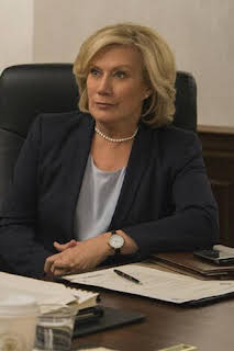 03:03: House of Cards (T3): Episodio 10 | AXN | 6/6 2026