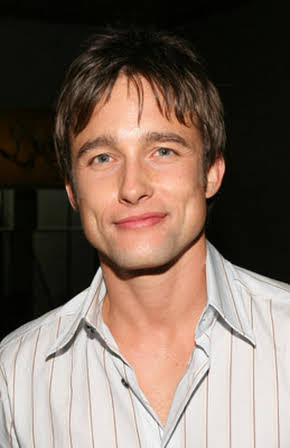 Jay Kenneth Johnson as 