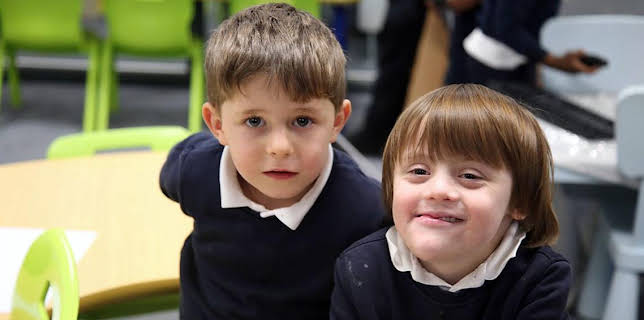 12:35 PM: Time for School (S4) | Cbeebies | 11/21 2025