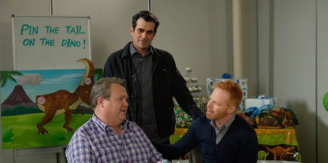 6:30 AM: Modern Family | E4 | 12/4 2025