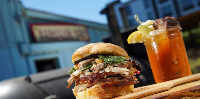 01:10: Food Paradise | ProSieben Maxx | 12/12 2025