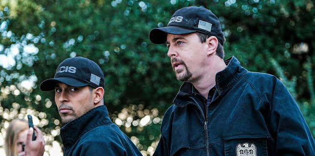 8:00 PM: NCIS (S17 E17) (S17) | 5 USA | 12/12 2025