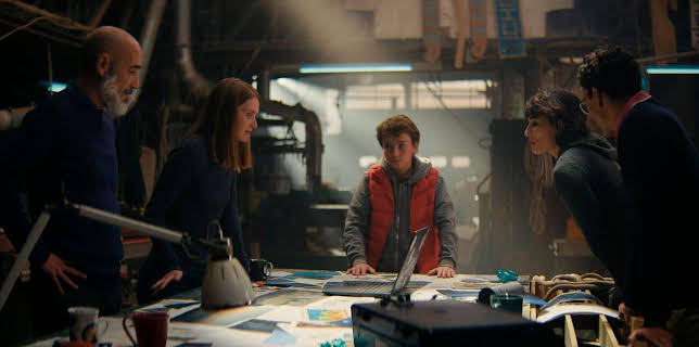 22:00: Sea Shadows - In gefährlicher Tiefe (4) | NDR Fernsehen | 11/5 2025