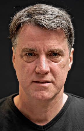 Patrick Joseph Byrnes as Reporter