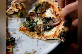 You Gotta Eat Here: Via Tevere Pizzeria, The Crepe House, Hilltop Diner