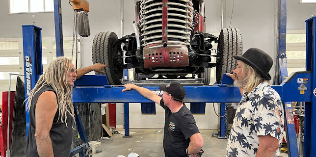 22:00: Rust Valley Restorers (S5 E8) (S5) | TV10 | 12/16 2025