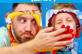 KidCity: KidCity's Pie Face Showdown Challenge!