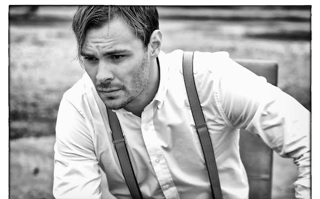 Patrick Flueger
