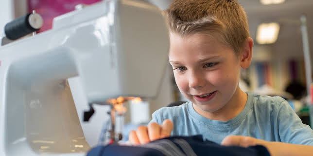 09:05: Klart eg kan: Sy sin eigen genser | NRK Super | 11/12 2025