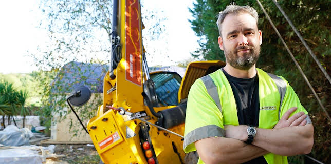 1:55 AM: Trucking Hell (S9 E4) (S9) | Paramount | 11/11 2025