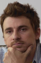 Ramón Salazar som Director